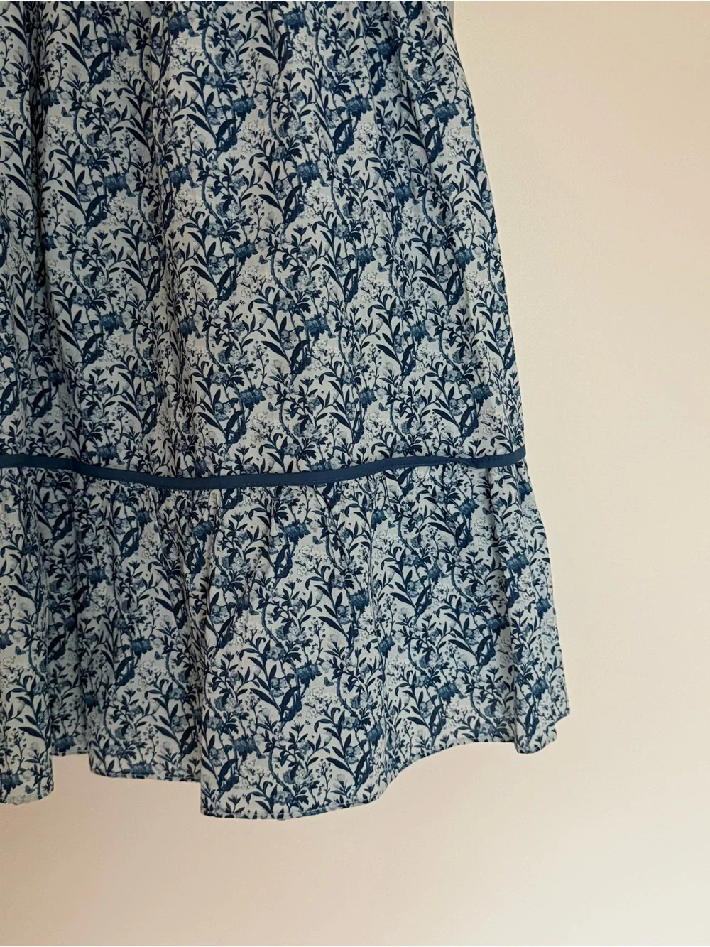 HYACINTH HOUSE Tuckernuck Rosaleigh Blue Floral Mini Dress - Picture 5 of 9